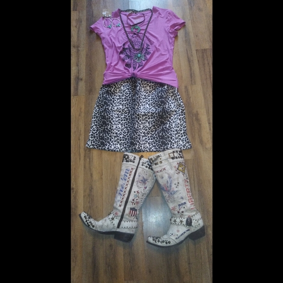 No Boundaries Tops - No Boundaries Love Dreamcatcher Tee Shirt